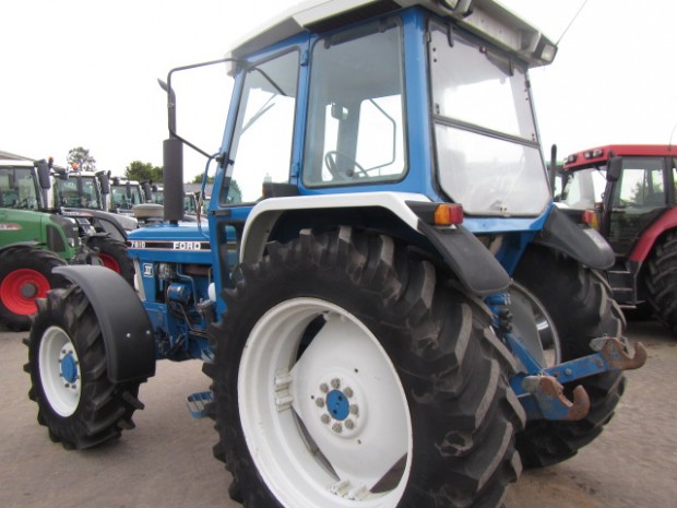 Ford 7810 III