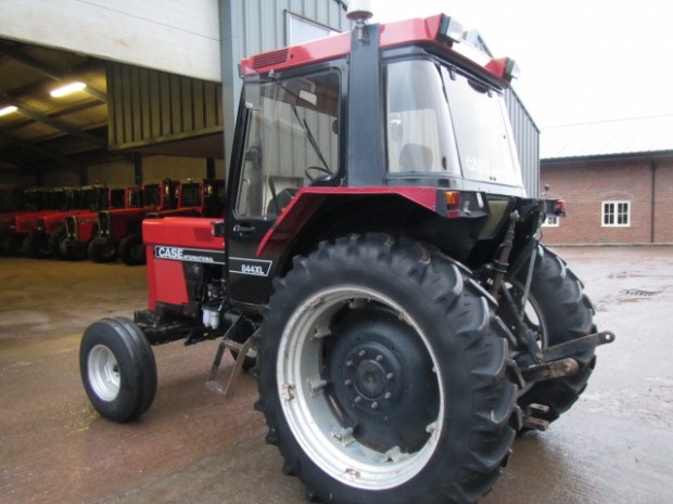 Case International 844XL