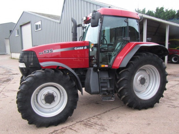 Case MX135