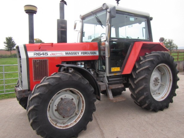 Massey Ferguson 2645