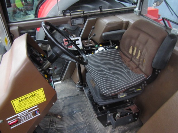 Massey Ferguson 2645