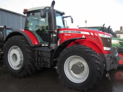 Massey Ferguson 8690