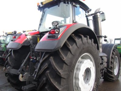 Massey Ferguson 8690