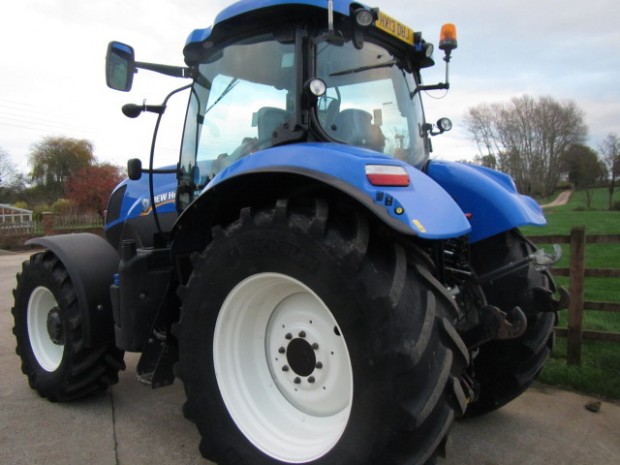 New Holland T7.200