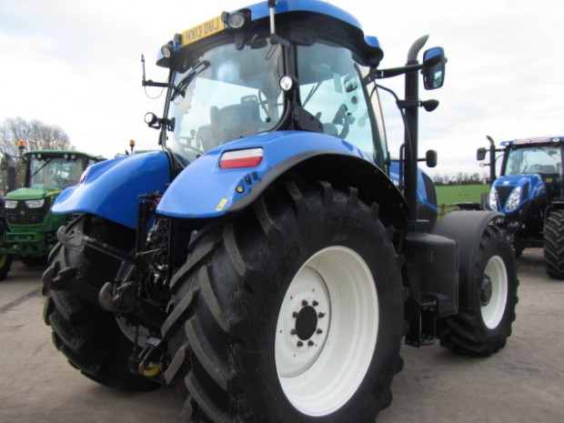 New Holland T7.200