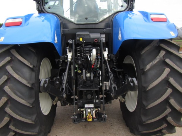 New Holland T7.200