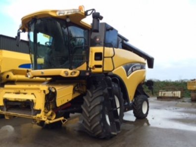 New Holland CX720