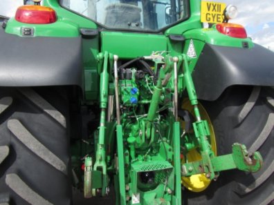 John Deere 6930