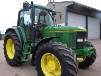 John Deere 6900
