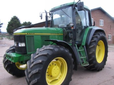 John Deere 6900