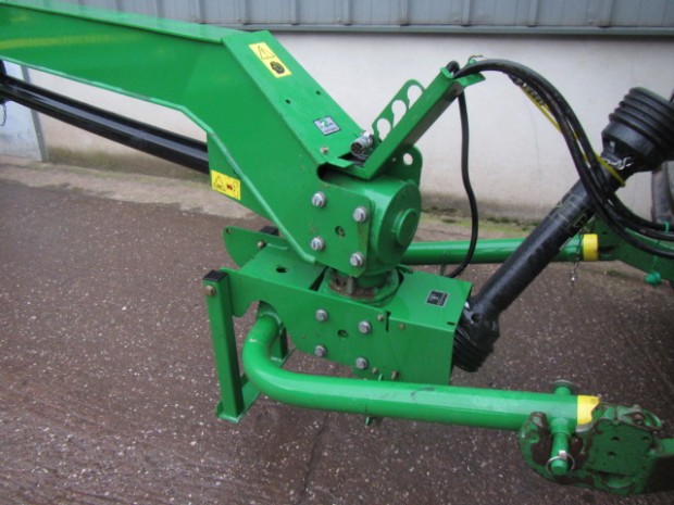 John Deere 530 trailed mower conditioner