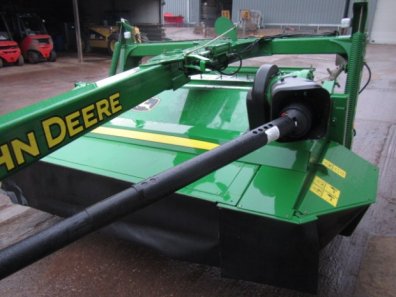 John Deere 530 trailed mower conditioner