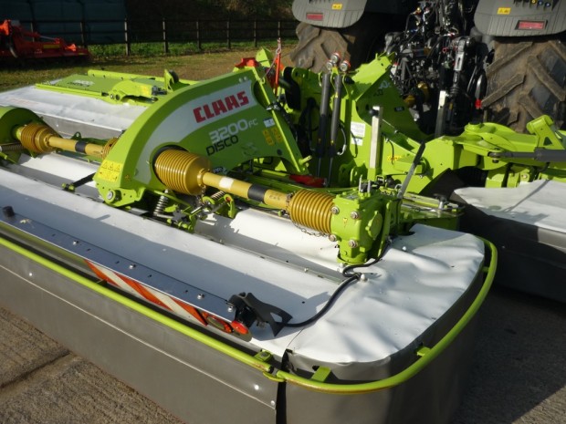 Claas Disco 9400C triple mower conditioners