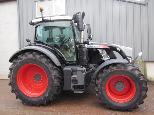 Fendt 724 Profi-Plus