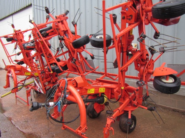 Kuhn GF 7601 MH 8 rotor tedder