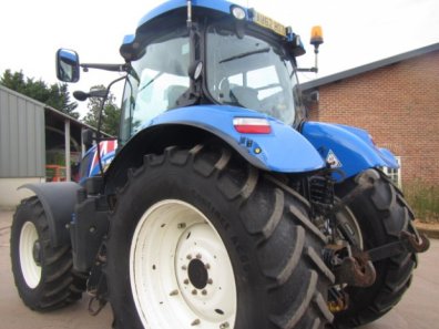 New Holland T7.210