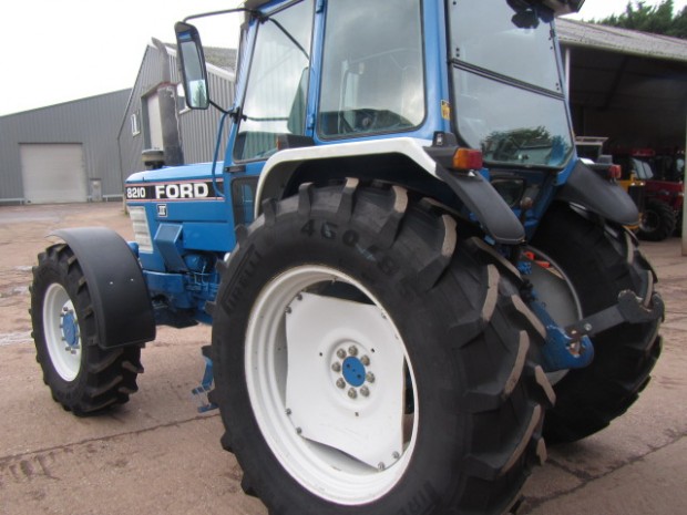 Ford 8210 III