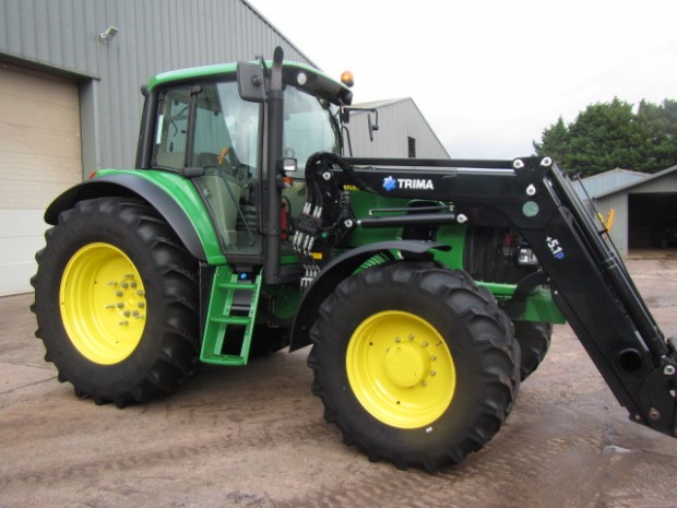 John Deere 6930