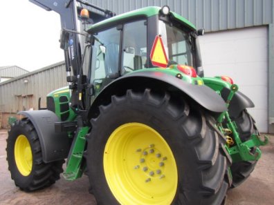 John Deere 6930