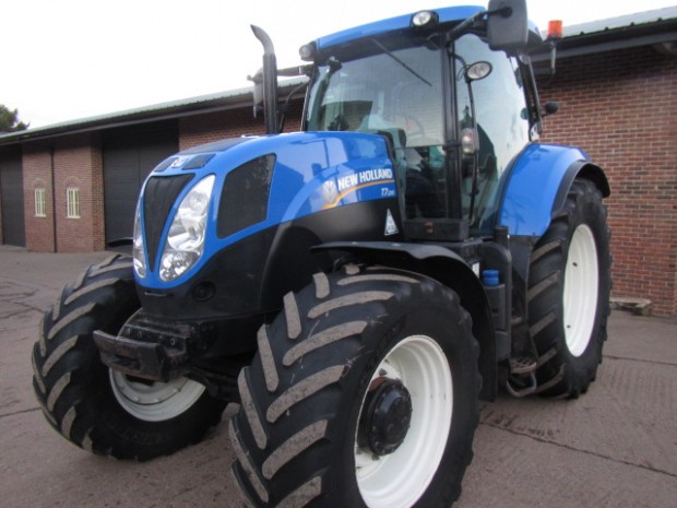 New Holland T7.210
