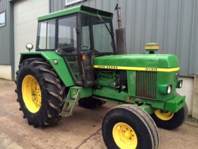 John Deere 3130