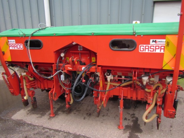 Gaspardo 6 row maize drill