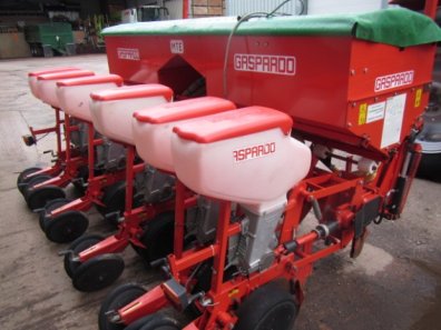 Gaspardo 6 row maize drill