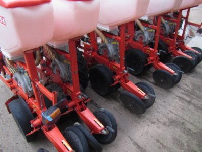Gaspardo 6 row maize drill