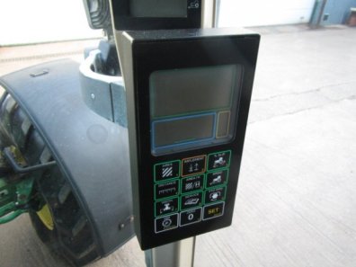 John Deere 8300