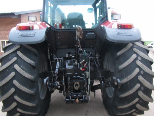 Case MX135