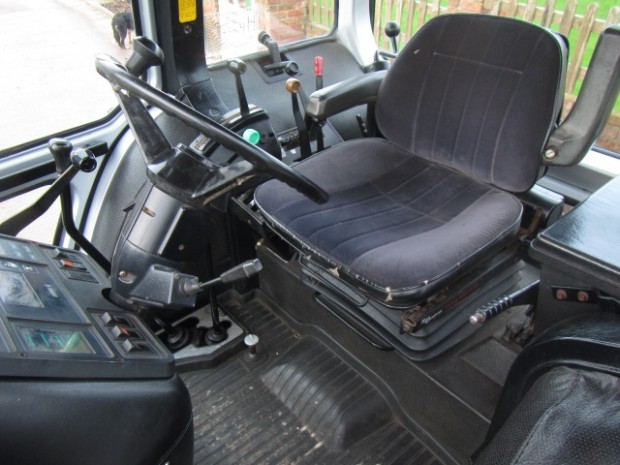 Ford 7810