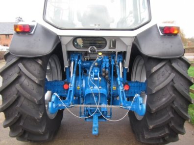 Ford 7810