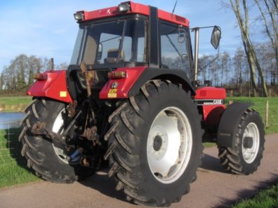 Case 1056 XL