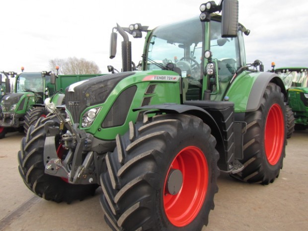 Fendt 724 Profi-Plus