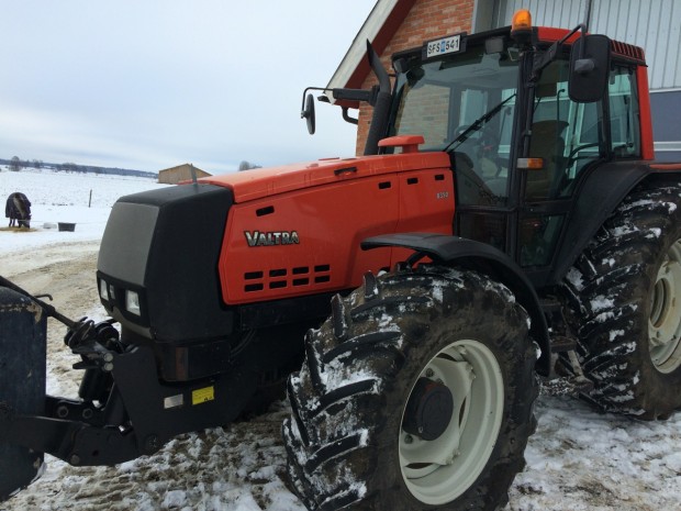 Valtra 8350
