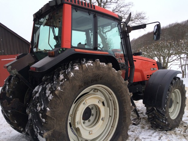 Valtra 8350