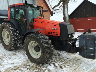 Valtra 8350