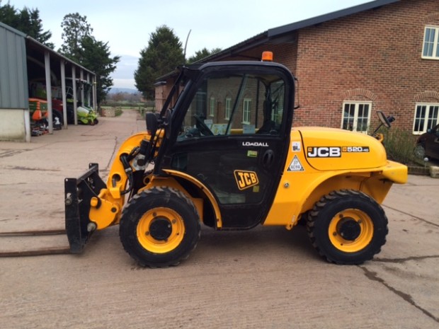 JCB 520-40