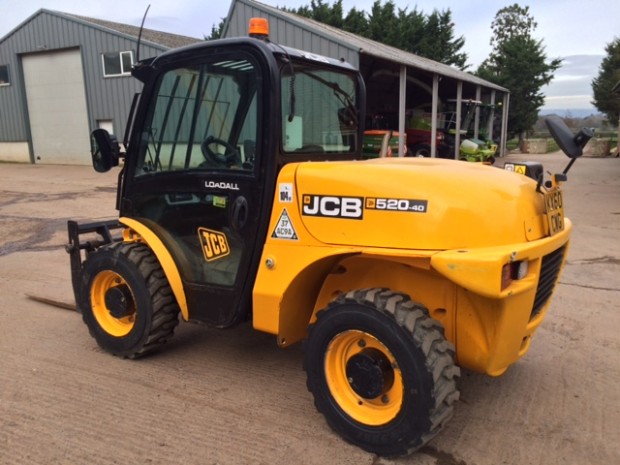 JCB 520-40