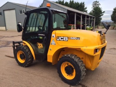 JCB 520-40