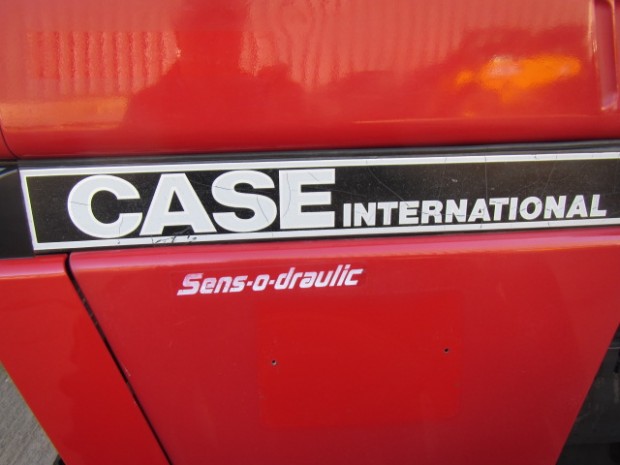 Case 1056XL