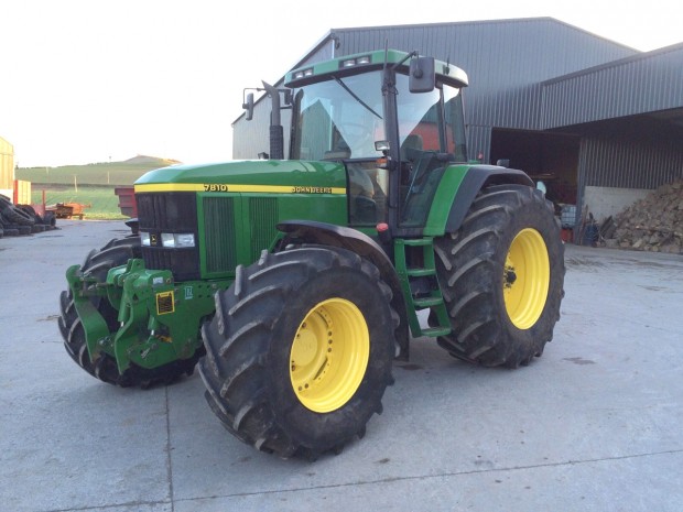 John Deere 7810