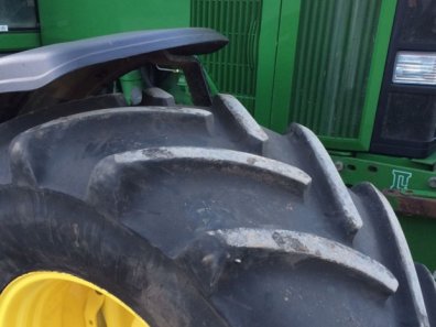 John Deere 7810