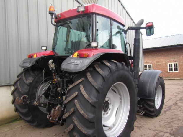 Case MX135