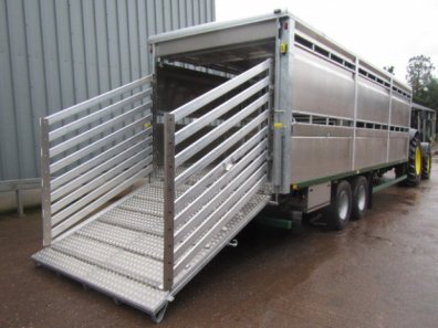 Bailey 27ft livestock trailer