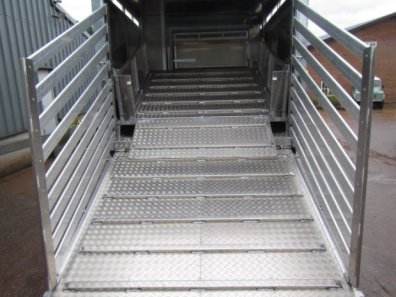 Bailey 27ft livestock trailer
