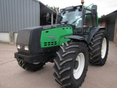 Valtra 8450