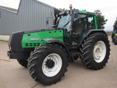 Valtra 8450