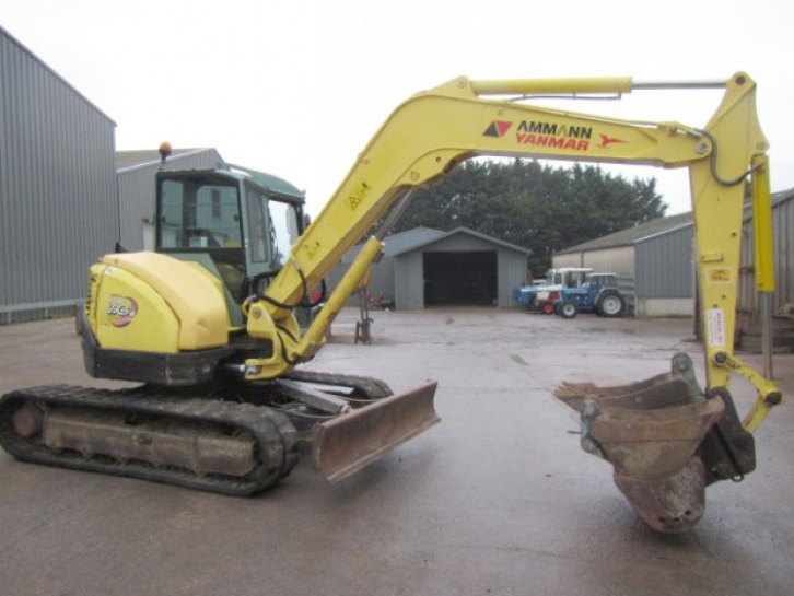 Yanmar VIO75 digger