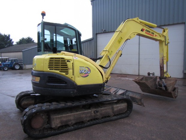 Yanmar VIO75 digger